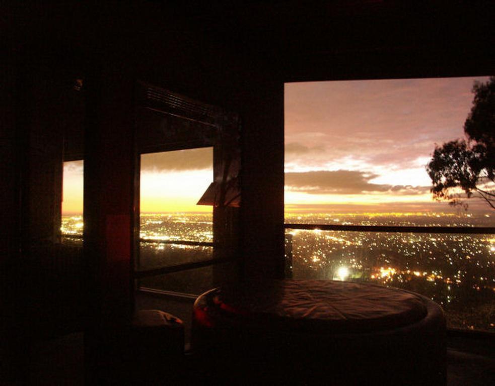 Bonza View Apartment Kalorama Luaran gambar